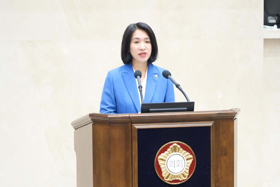'용인특례시의회 오수정 의원, "아동·청소년 문화복지, 사는 곳 따라 달라져선 안 돼"(5분 자유발언)' 게시글의 사진(4) '사진3. 용인특례시의회 오수정 의원이 2일 열린 제306회 제1차 정례회 제1차 본회의에서 5분 자유발언을 하고 있다..jpg'