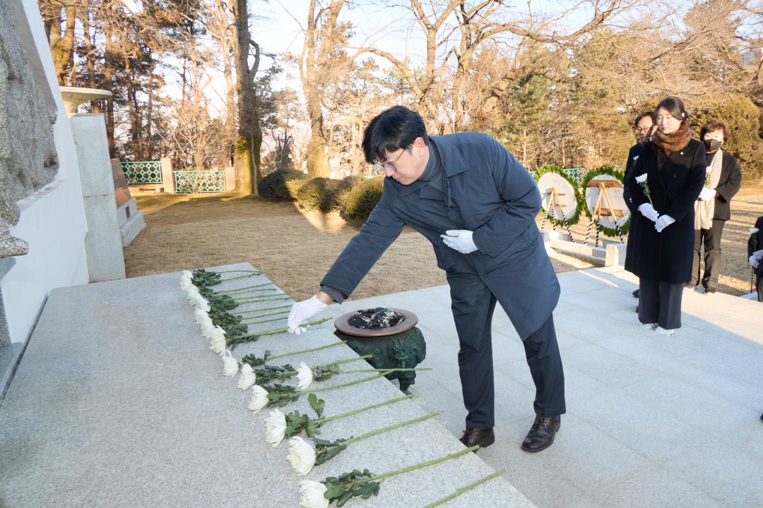 '현충탑 참배' 게시글의 사진(20) '20260102 현충탑 참배-029.jpg'