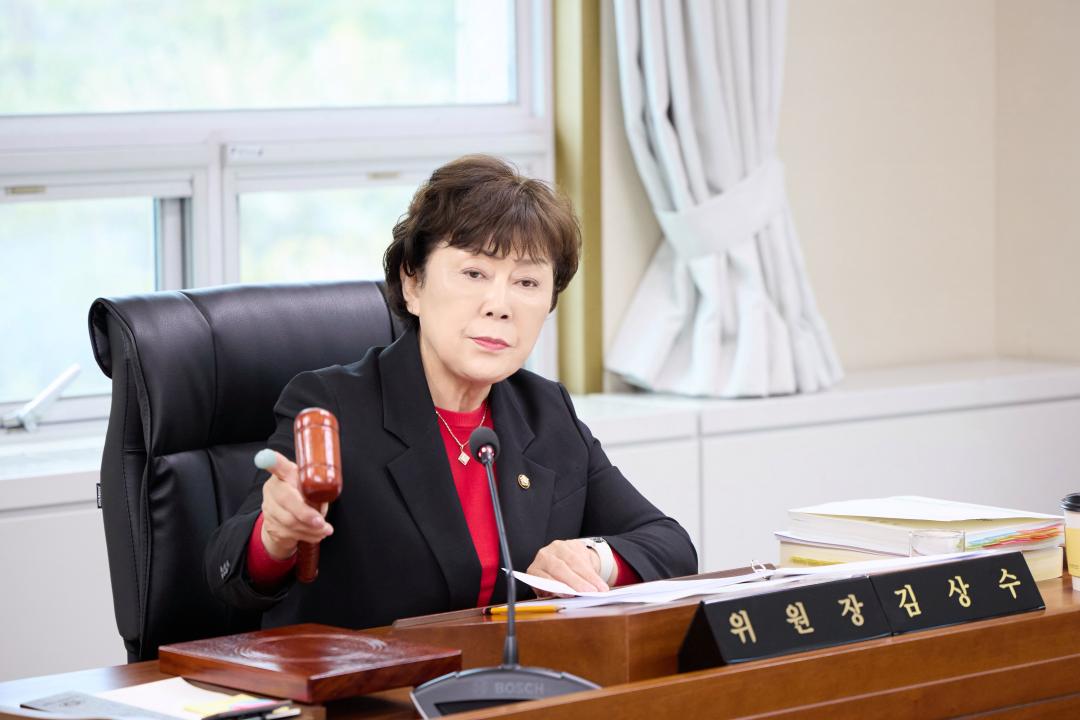 '상임위위원회별 제3차 회의( 제302회 임시회)' 게시글의 사진(19) '20260409 상임위위원회별 제3차 회의(제302회 임시회)-53.jpg'