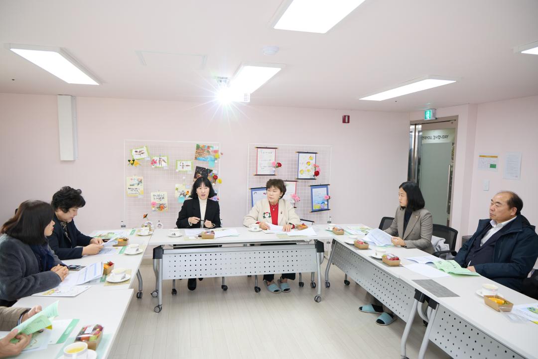 '문화복지위원회 아동복지시설 물품전달' 게시글의 사진(7) '20251218 문화복지위원회 아동복지시설 물품전달-09.jpg'