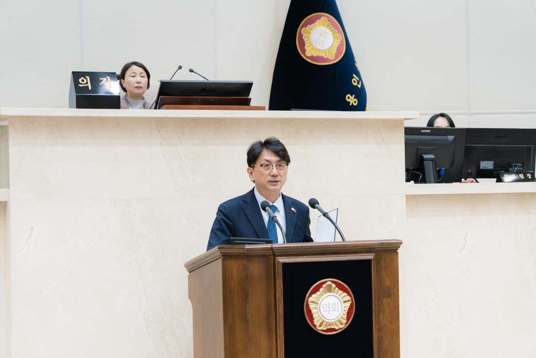 '제297회 제2차 정례회 제4차 본회의' 게시글의 사진(7) '20251212 제297회 제2차 정례회 제4차 본회의 N-3.JPG'