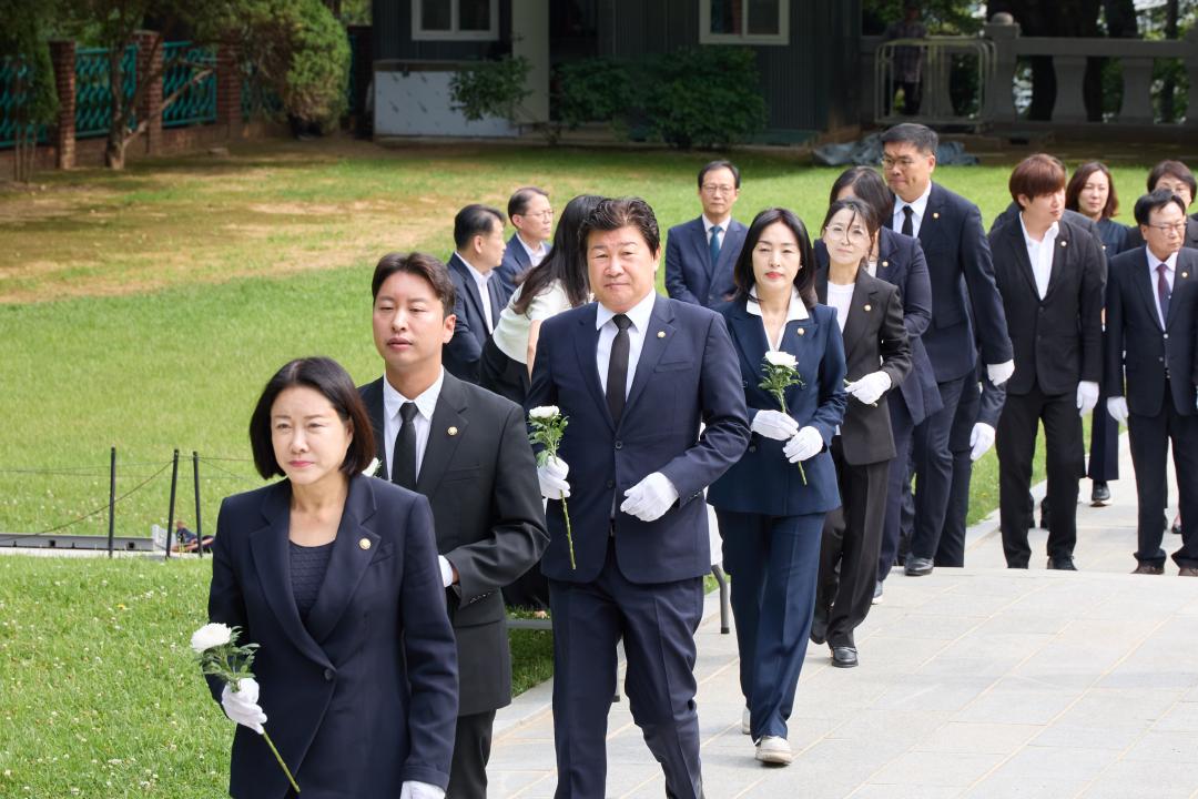 '현충탑 참배' 게시글의 사진(34) '20260702 현충탑 참배-060.jpg'