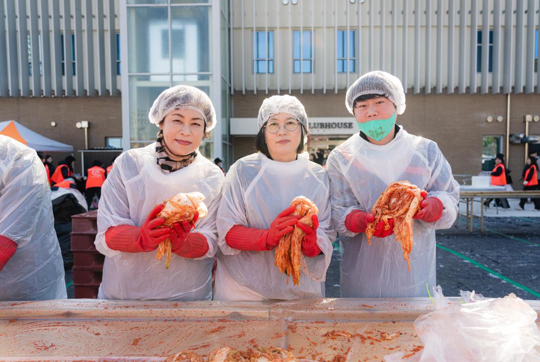 '용인 사랑 나눔 김장' 게시글의 사진(4) '20251103 용인 사랑 나눔 김장 축제 N_-42.JPG'