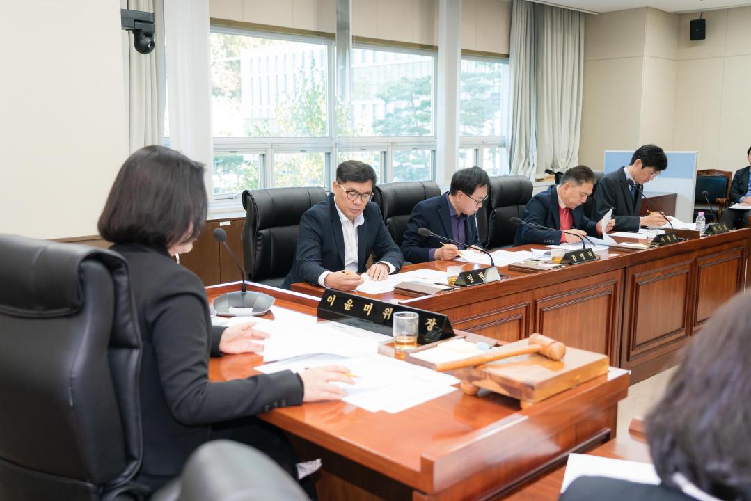 '제296회 폐회 중 의회운영위원회 회의' 게시글의 사진(5) '20251103 제296회 폐회 중 의회운영위원회 회의 N_-6.JPG'