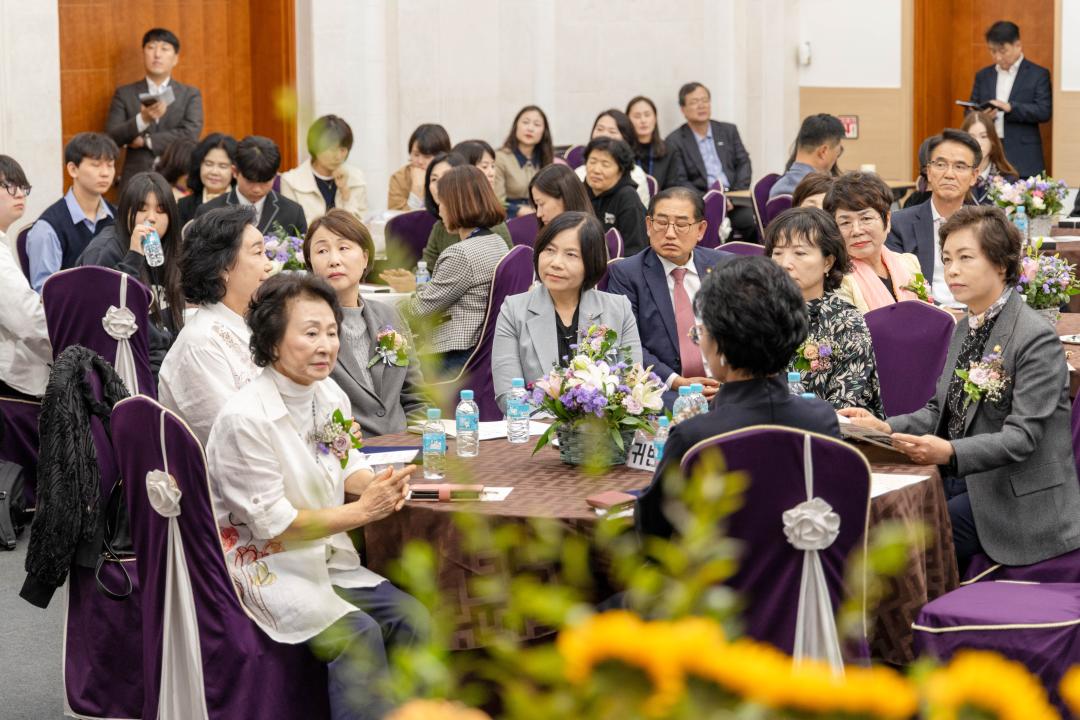 '제6대 용인여성 CEO 회장이 • 취임식' 게시글의 사진(3) '20251023 용인 여성 CEO 이,취임식 (22).jpg'