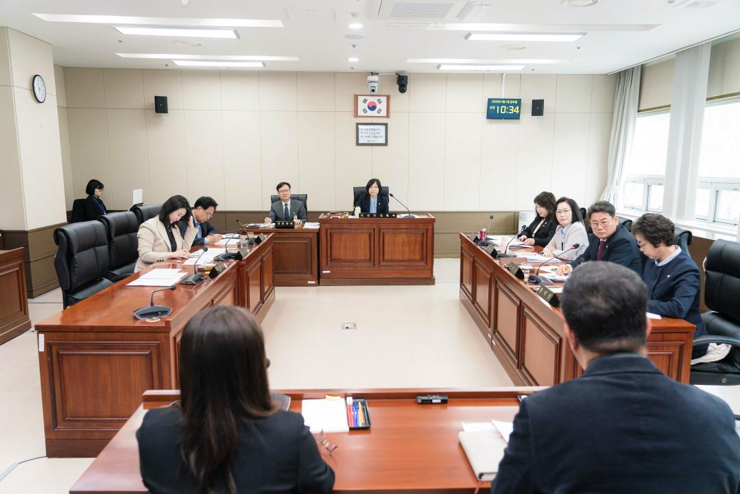 '상임위위원회별 제1차 회의 ( 제302회 임시회 )' 게시글의 사진(3) '20260403 상임위위원회별 제1차 회의 ( 제302회 임시회 ) N-35.JPG'