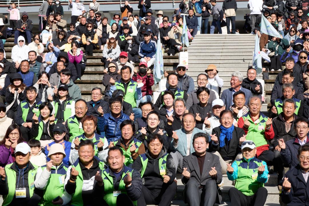 '제6회 (사)용인애향회 가족과함께하는 경안천 걷기축제' 게시글의 사진(6) '20251102 제6회 (사)용인애향회 가족과함께하는 경안천 걷기축제-08.jpg'