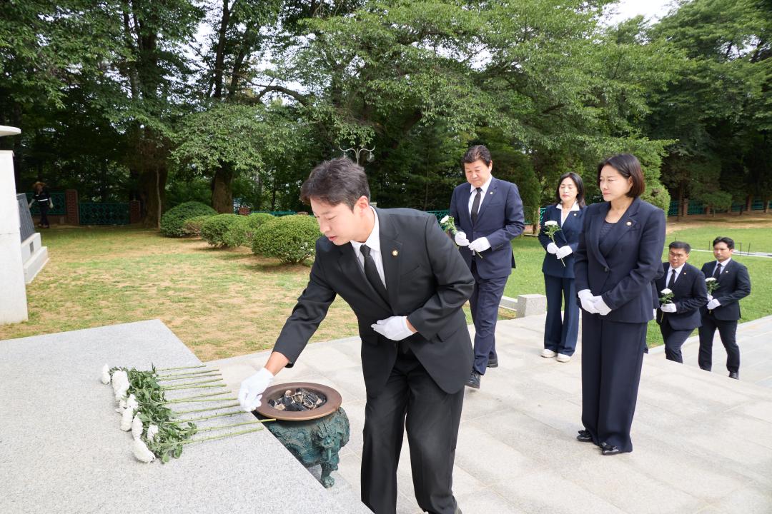 '현충탑 참배' 게시글의 사진(41) '20260702 현충탑 참배-073.jpg'