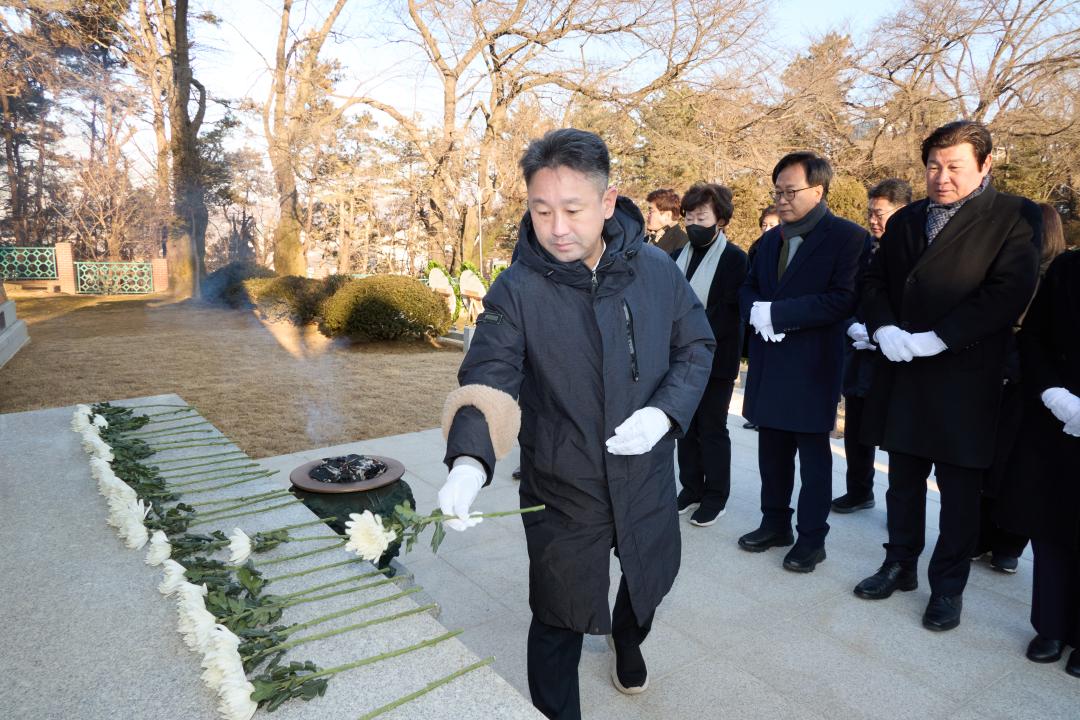 '현충탑 참배' 게시글의 사진(27) '20260102 현충탑 참배-045.jpg'