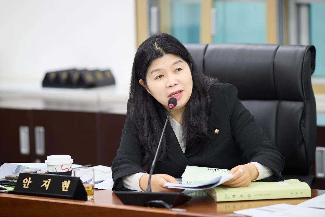 '제3차 예산결산특별위원회(제297회 제2차 정례회)' 게시글의 사진(19) '20251211 제3차 예산결산특별위원회(제297회 제2차 정례회)-46.jpg'