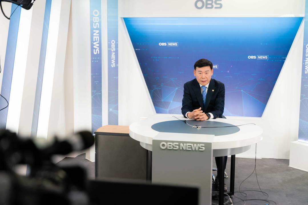 'OBS 방송출연' 게시글의 사진(7) '20230427 황재욱 위원장님 OBS 출연 L-7.jpg'