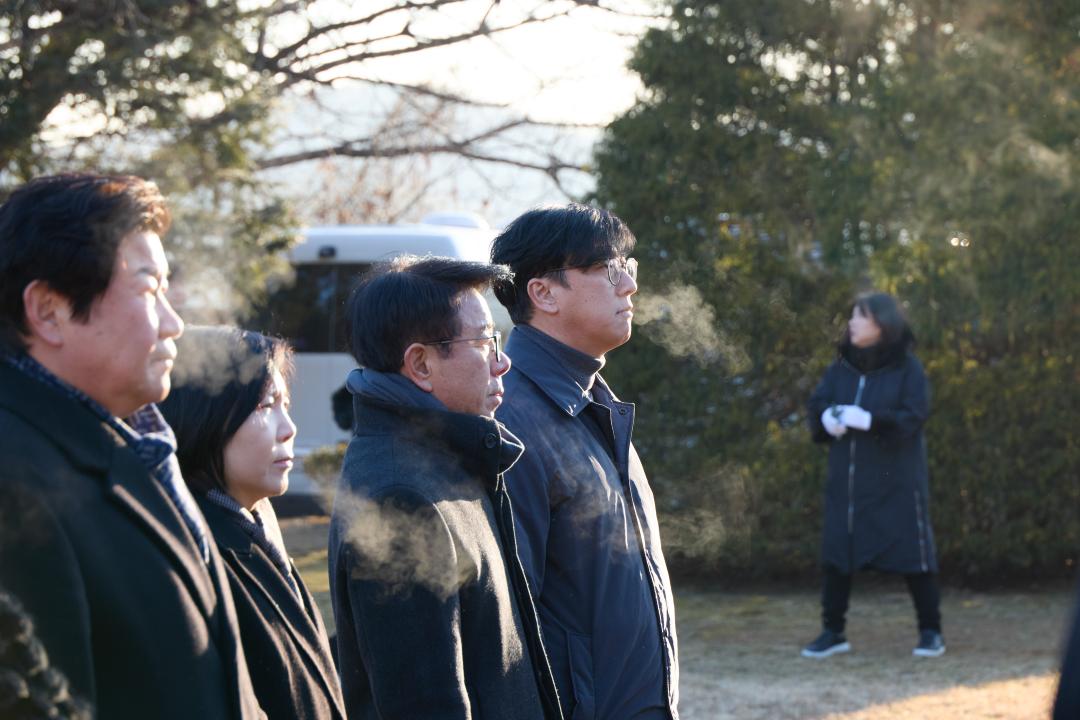 '현충탑 참배' 게시글의 사진(11) '20260102 현충탑 참배-011.jpg'