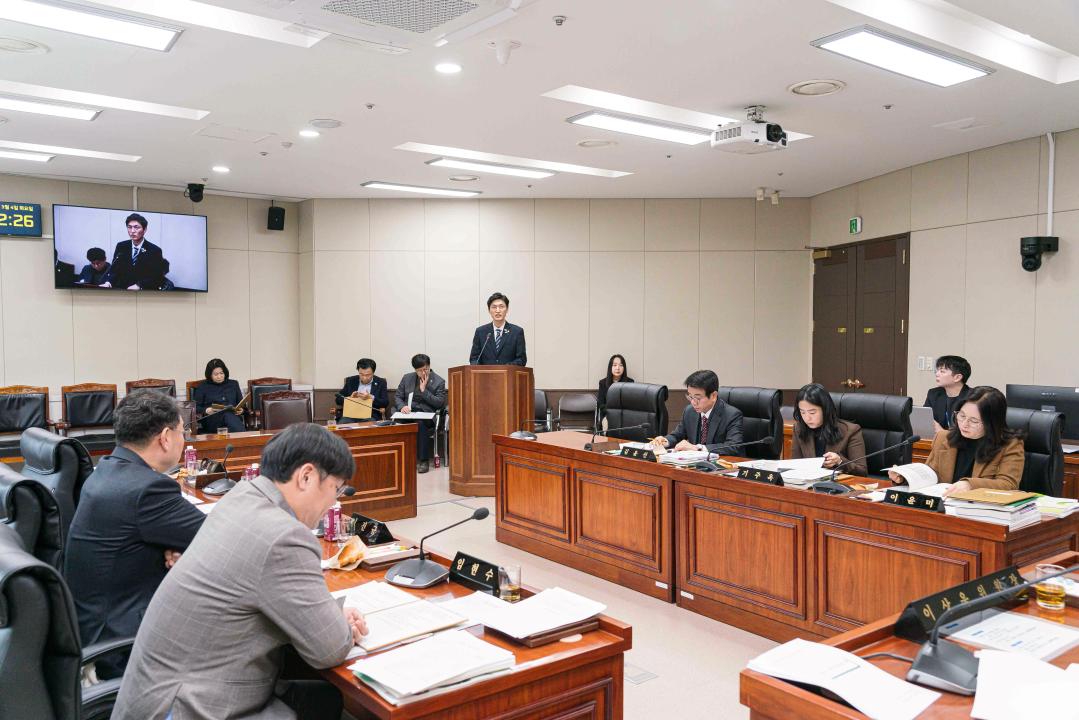 '의원연구단체 운영 심의위원회 회의' 게시글의 사진(12) '20250304 의원연구단체 운영 심의위원회 회의 N-14.jpg'