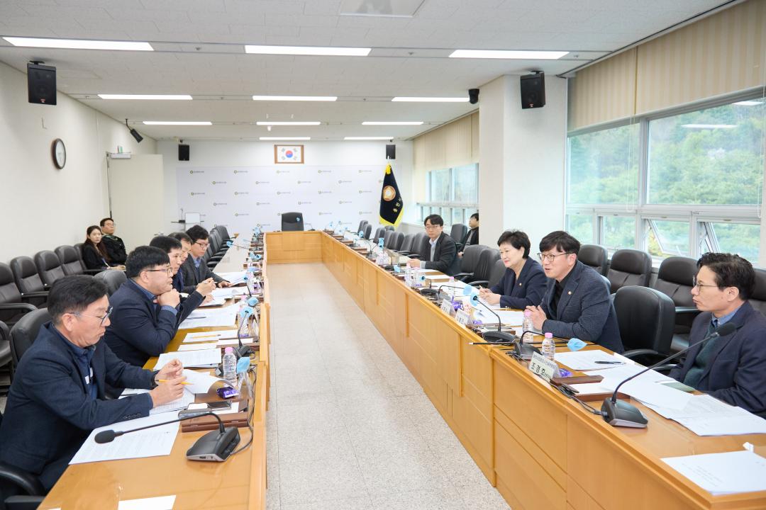'차량 돌진 사고 예방을 위한 조례 개정 간담회' 게시글의 사진(11) '20250414 차량 돌진 사고 예방을 위한 조례 개정 간담회-15.jpg'