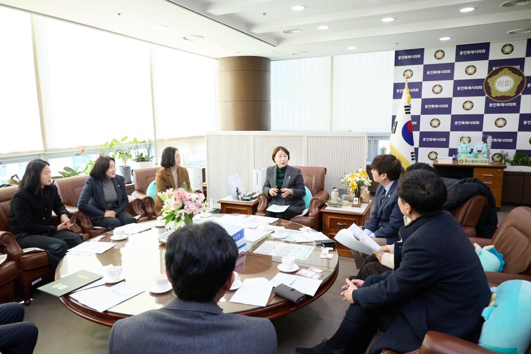 '원주시의회 원주특례시추진특별위원회 방문' 게시글의 사진(6) '20260130 원주시의회 원주특례시추진위원회 벤치마킹-09.jpg'