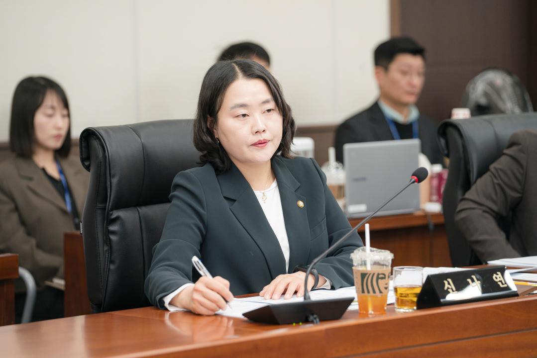'제 1차 상임위별 회의 ( 제291회 임시회 )' 게시글의 사진(11) '20250313 각 상임의별 제 1차 회의 (제 291회 임시회) N_-25.jpg'