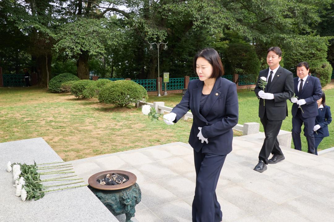 '현충탑 참배' 게시글의 사진(40) '20260702 현충탑 참배-068.jpg'