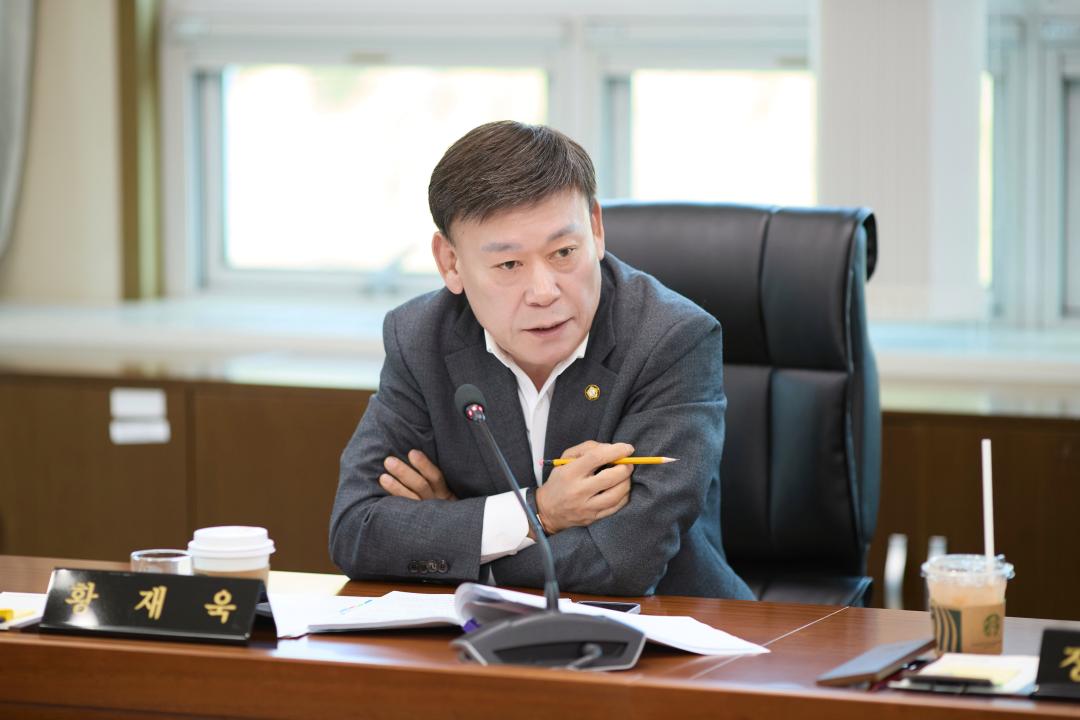 '상임위 위원별 제1차 회의 (제292회 임시회)' 게시글의 사진(49) '20250411 상임위 위원별 제 1차 회의 (제292회 임시회)-116.jpg'