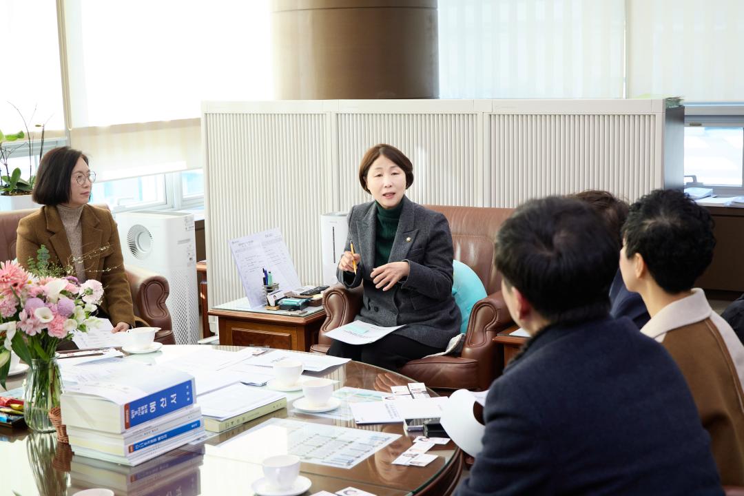 '원주시의회 원주특례시추진특별위원회 방문' 게시글의 사진(5) '20260130 원주시의회 원주특례시추진위원회 벤치마킹-08.jpg'