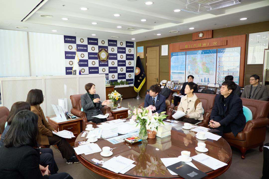 '원주시의회 원주특례시추진특별위원회 방문' 게시글의 사진(4) '20260130 원주시의회 원주특례시추진위원회 벤치마킹-07.jpg'