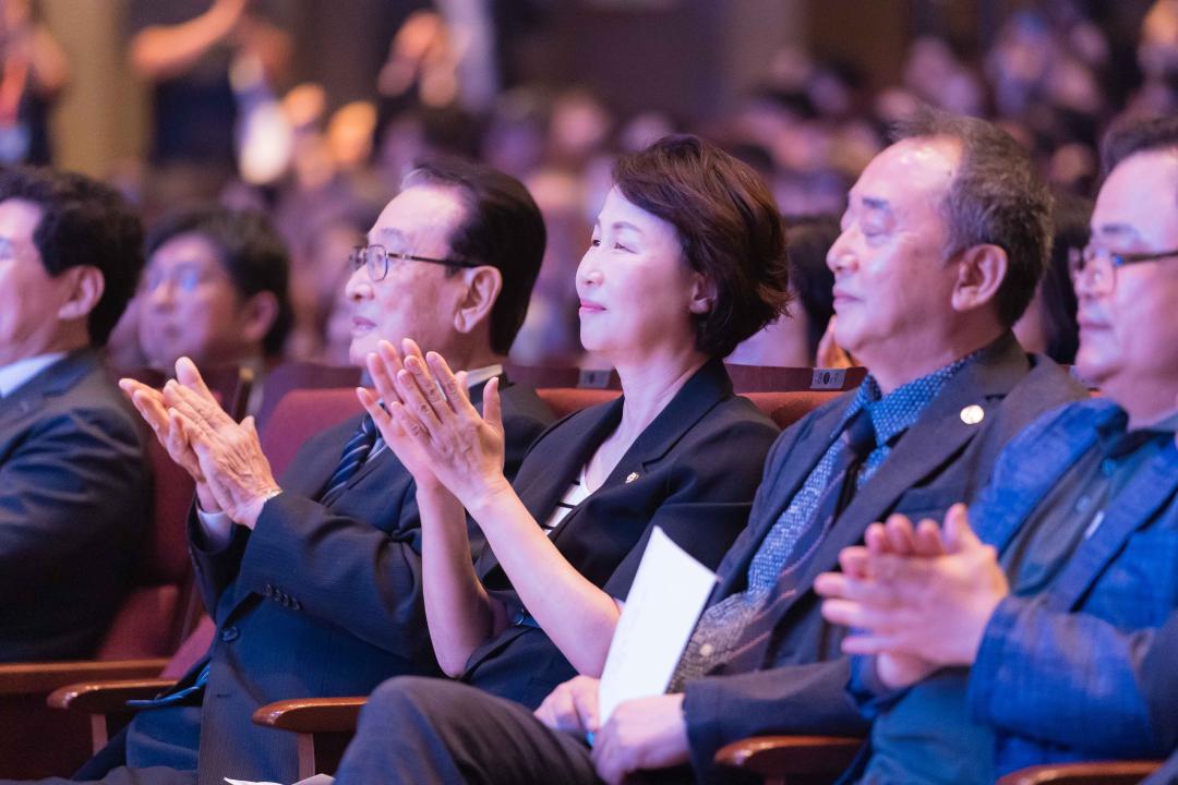 '제42회 대한민국 연극제 용인 폐막식' 게시글의 사진(2) '20240723 제42회 대한민국 연극제 용인 폐막식 L-2.jpg'
