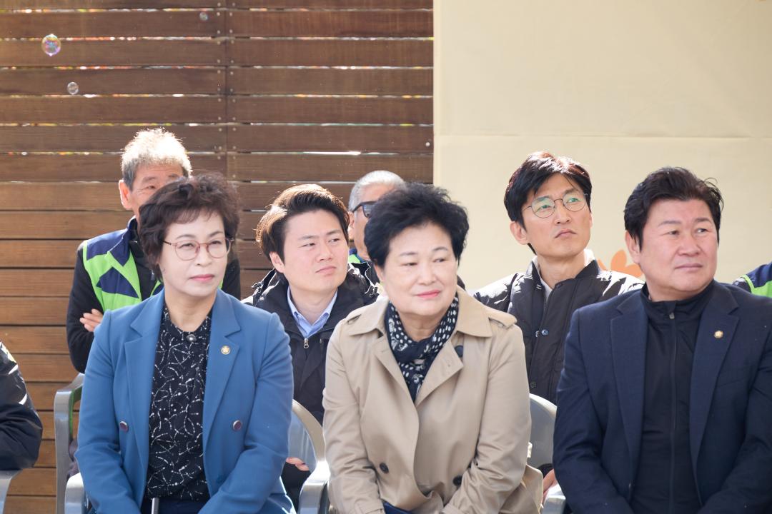 '제6회 (사)용인애향회 가족과함께하는 경안천 걷기축제' 게시글의 사진(15) '20251102 제6회 (사)용인애향회 가족과함께하는 경안천 걷기축제-19.jpg'