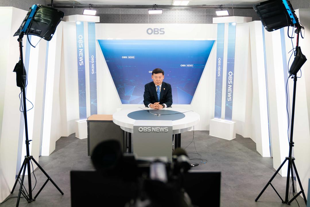 'OBS 방송출연' 게시글의 사진(8) '20230427 황재욱 위원장님 OBS 출연 L-8.jpg'