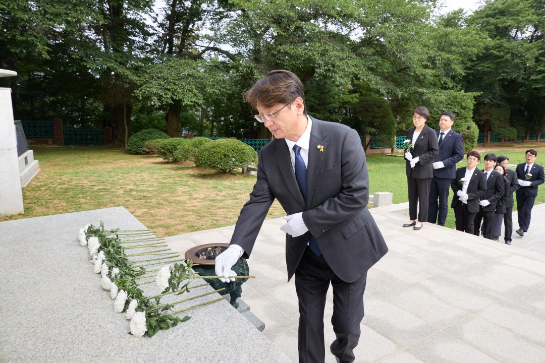 '현충탑 참배' 게시글의 사진(56) '20260702 현충탑 참배-113.jpg'