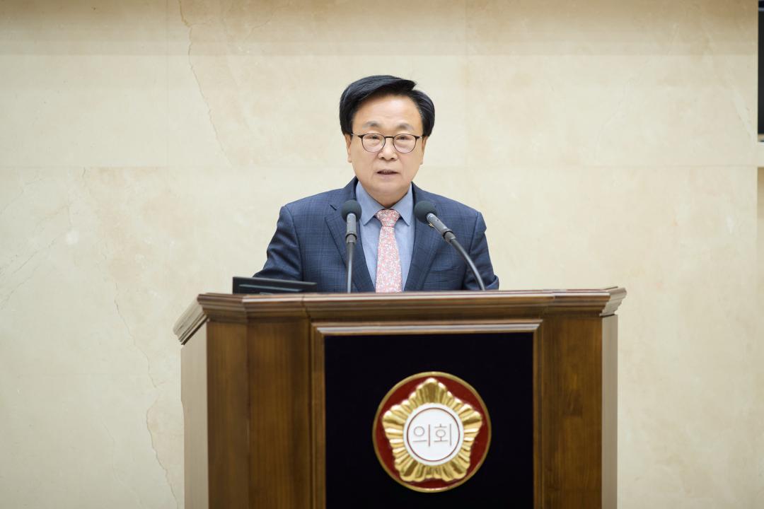 '제297회 제2차 정례회 제4차 본회의' 게시글의 사진(12) '20251213 제297회 제2차 정례회 제4차 본회의-01.jpg'