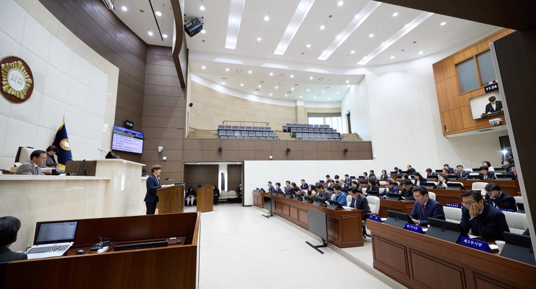 '제292회 임시회 제2차 본회의' 게시글의 사진(5) 'KakaoTalk_20250414_200126547_01.jpg'