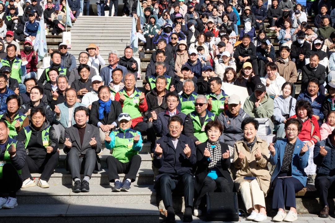 '제6회 (사)용인애향회 가족과함께하는 경안천 걷기축제' 게시글의 사진(5) '20251102 제6회 (사)용인애향회 가족과함께하는 경안천 걷기축제-07.jpg'