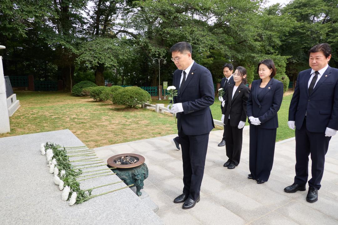 '현충탑 참배' 게시글의 사진(46) '20260702 현충탑 참배-089.jpg'