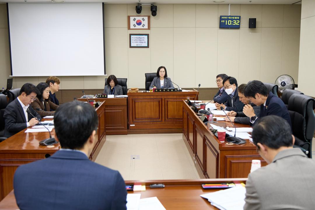 행정사무감사 8일차 (제297회 제2차 정례회)