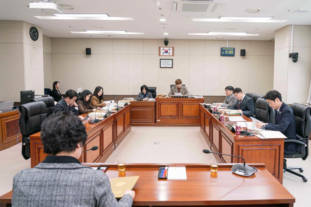 '의원연구단체 운영 심의위원회 회의' 게시글의 사진(9) '20250304 의원연구단체 운영 심의위원회 회의 N-11.jpg'