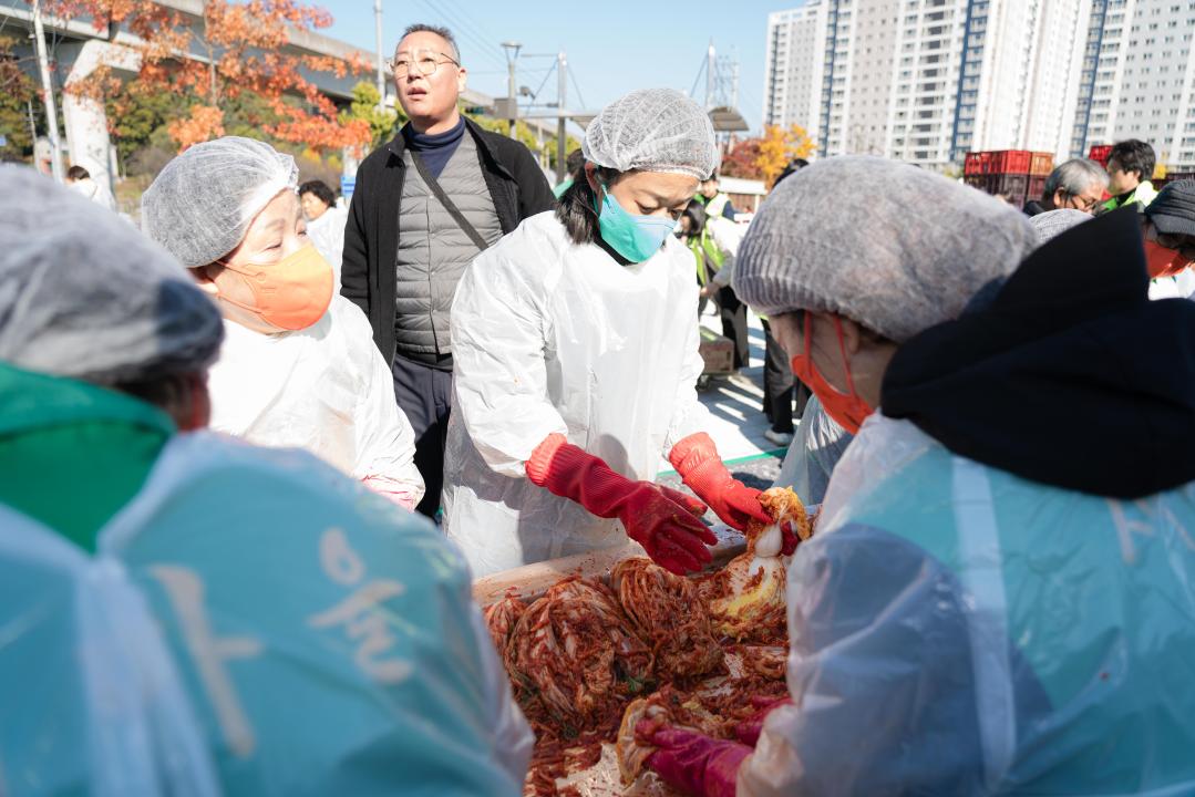 '용인 사랑 나눔 김장' 게시글의 사진(13) '20251103 용인 사랑 나눔 김장 축제 N_-8.JPG'