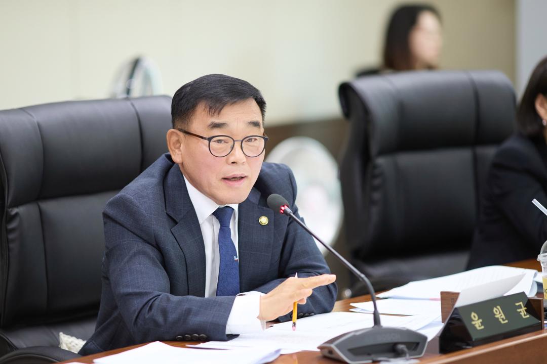 '상임위위원회별 제1차 회의 ( 제302회 임시회 )' 게시글의 사진(26) '20260403 상임위원회별 제1차 회의(제302호 임시회)-44.jpg'