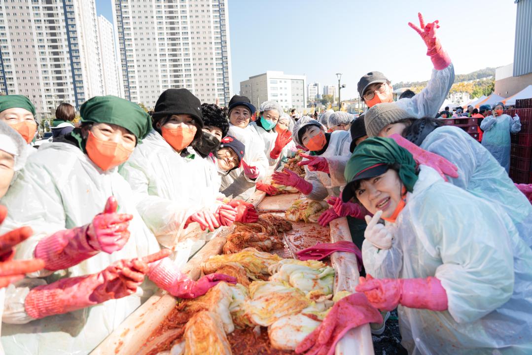 '용인 사랑 나눔 김장' 게시글의 사진(25) '20251103 용인 사랑 나눔 김장 축제 N_-9.JPG'