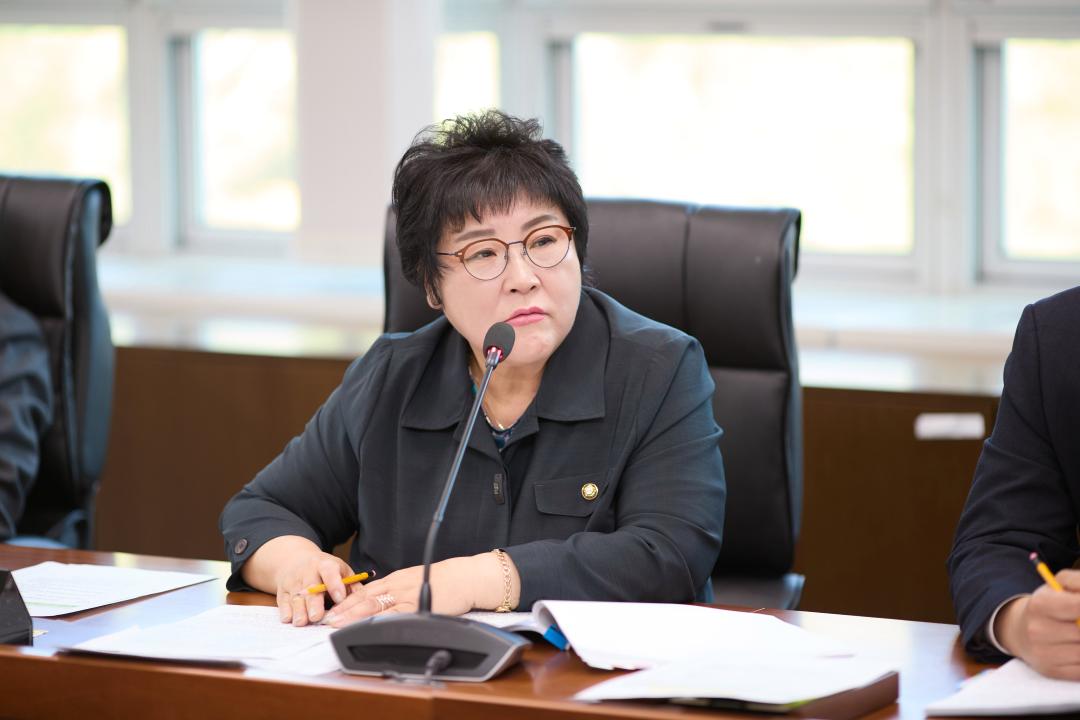 '상임위 위원별 제1차 회의 (제292회 임시회)' 게시글의 사진(51) '20250411 상임위 위원별 제 1차 회의 (제292회 임시회)-118.jpg'
