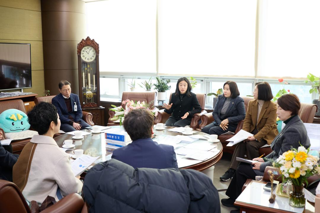 '원주시의회 원주특례시추진특별위원회 방문' 게시글의 사진(12) '20260130 원주시의회 원주특례시추진위원회 벤치마킹-20.jpg'