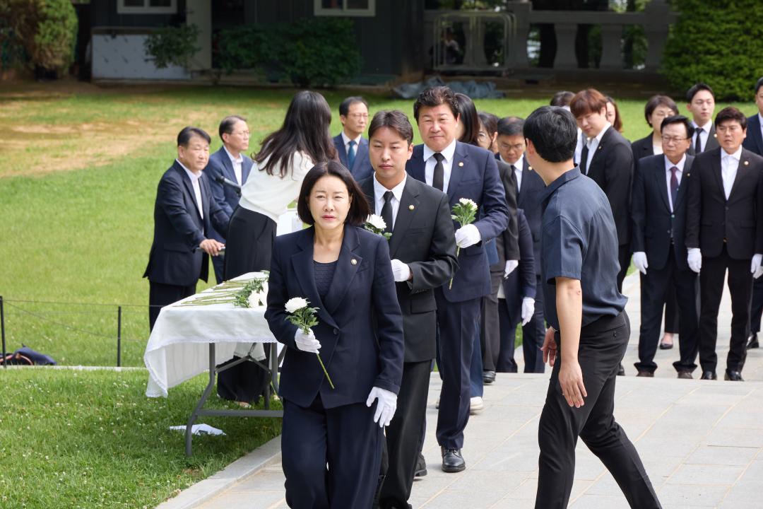 '현충탑 참배' 게시글의 사진(33) '20260702 현충탑 참배-058.jpg'