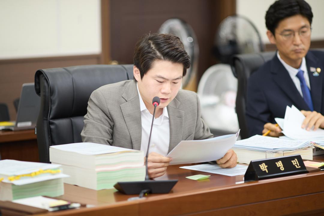 '제3차 예산결산특별위원회(제293차 제1회 정례회)' 게시글의 사진(15) '20250626 제3차 예산결산특별위원회(제293차 제1회 정례회)-39.jpg'