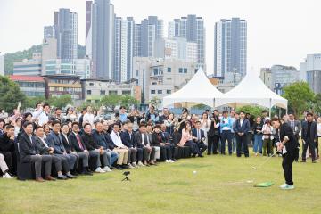 세리 팍 with 용인 개관식
