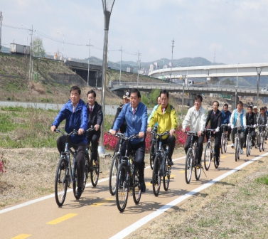 경안천 자전거타기 행사 참여