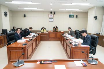 의원연구단체 운영 심의위원회