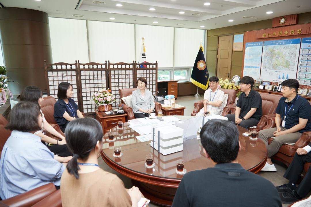 '용인특례시의회 유진선 의장, 소통 간담회 개최' 게시글의 사진(3) '20240709 용인특례시의회 유진선 의장, 소통 간담회 개최(2).jpg'