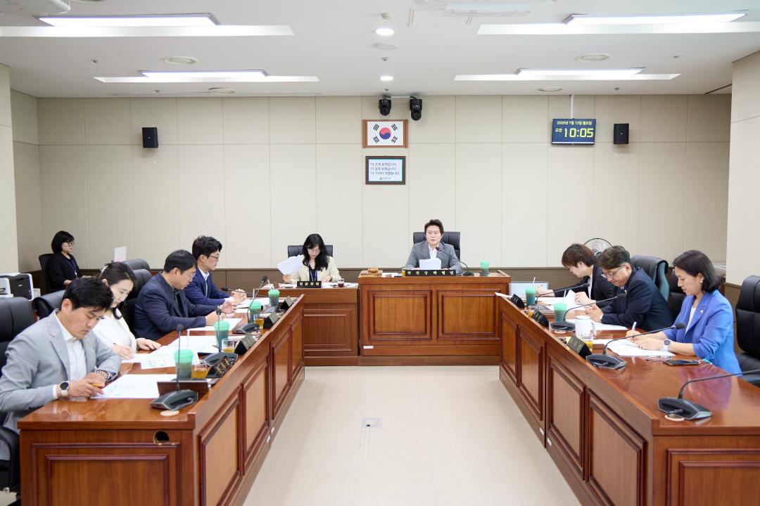 '용인특례시의회, 제305회 임시회…7월 20일부터 24일까지' 게시글의 사진(2) '20260713 용인특례시의회, 제305회 임시회…7월 20일부터 24일까지(1).jpg'