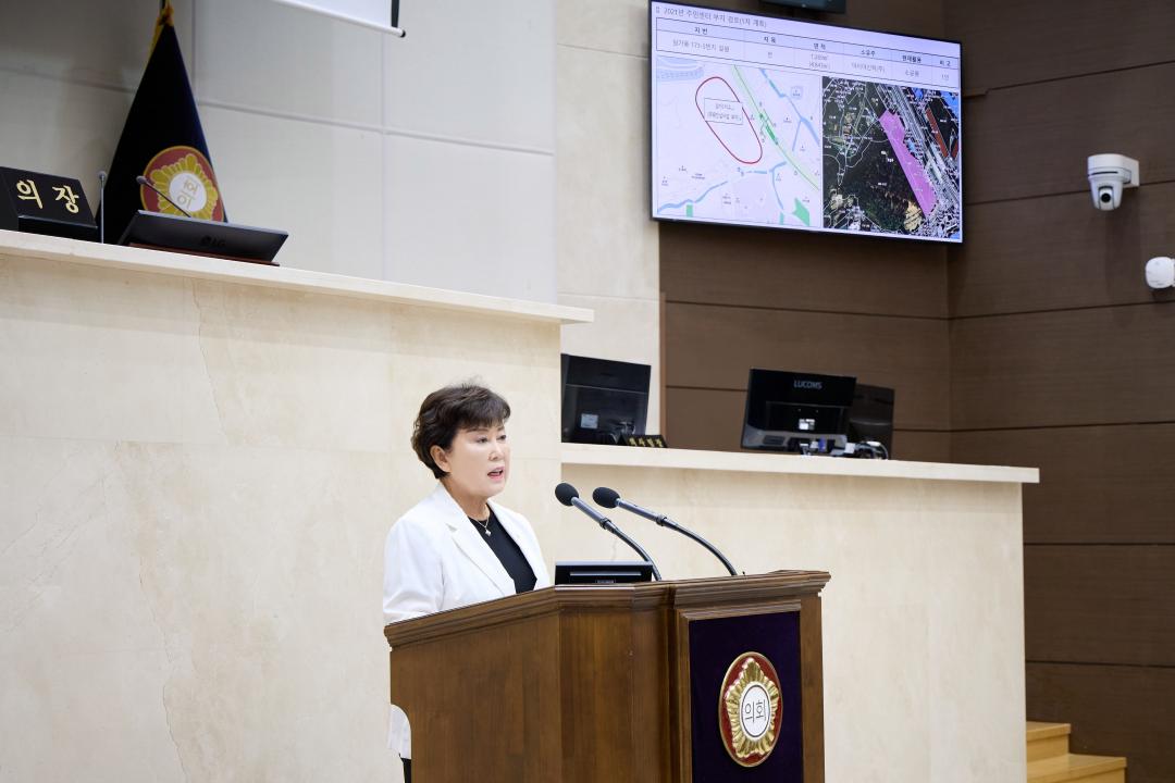 '용인특례시의회 김상수 의원 , “삼가동 행정복지센터 청사 건립 장기간 지연…구체적 계획 마련 시급”(시정질문)' 게시글의 사진(3) '사진2. 김상수 의원이 27일 열린 제293차 제1회 정례회 제3차 본회의에서 시정질문을 하고 있다..jpg'