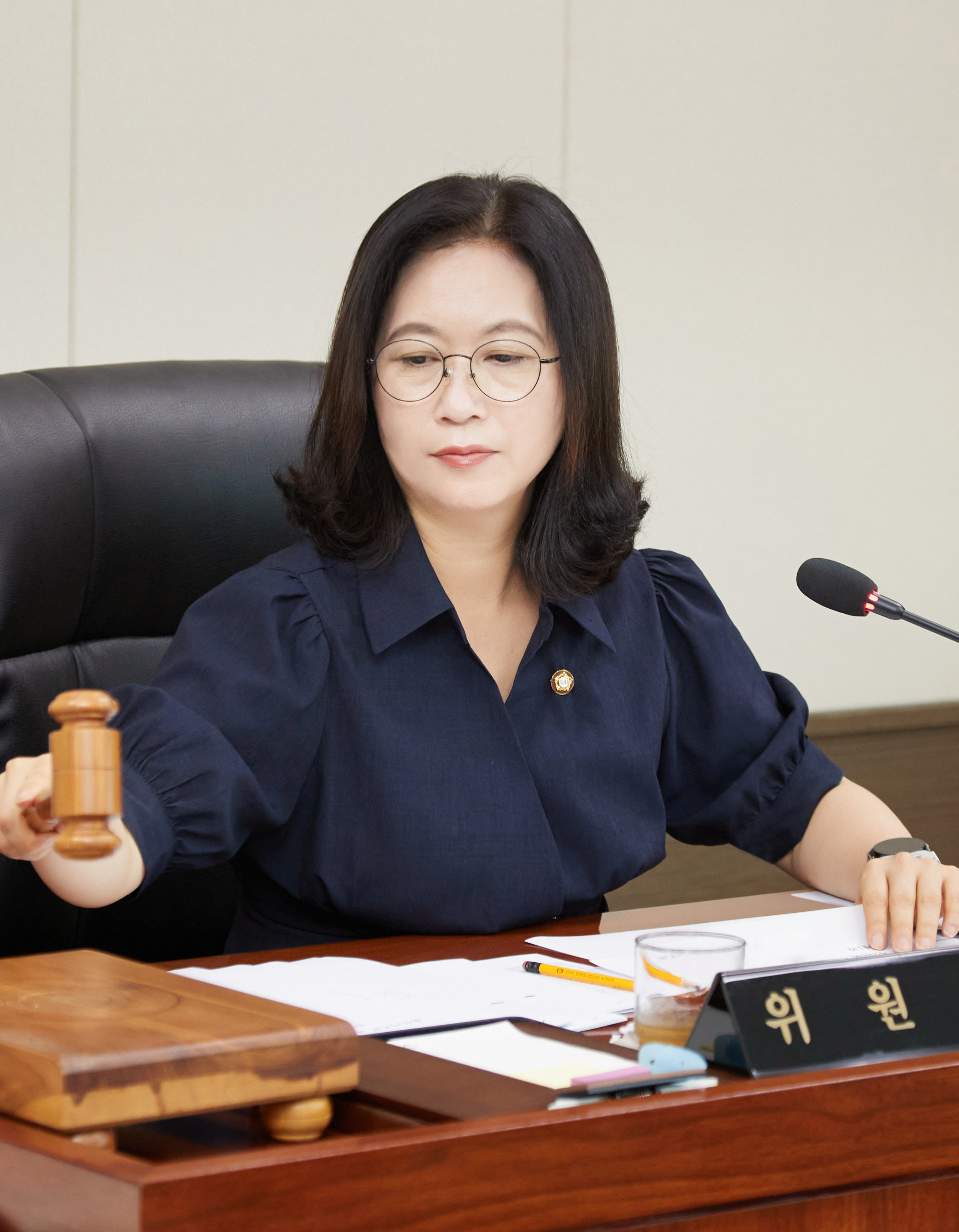 용인특례시의회  의회운영위원회 위원장  이윤미